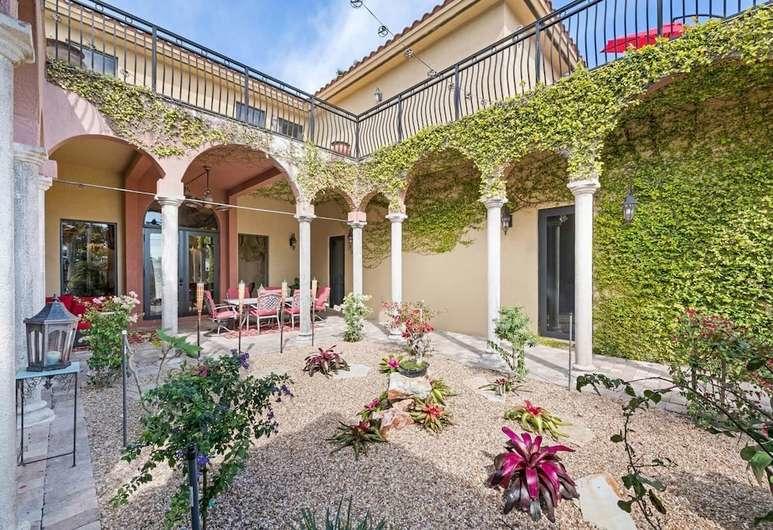 VIP ACCOMMODATION LLC - thumb 1