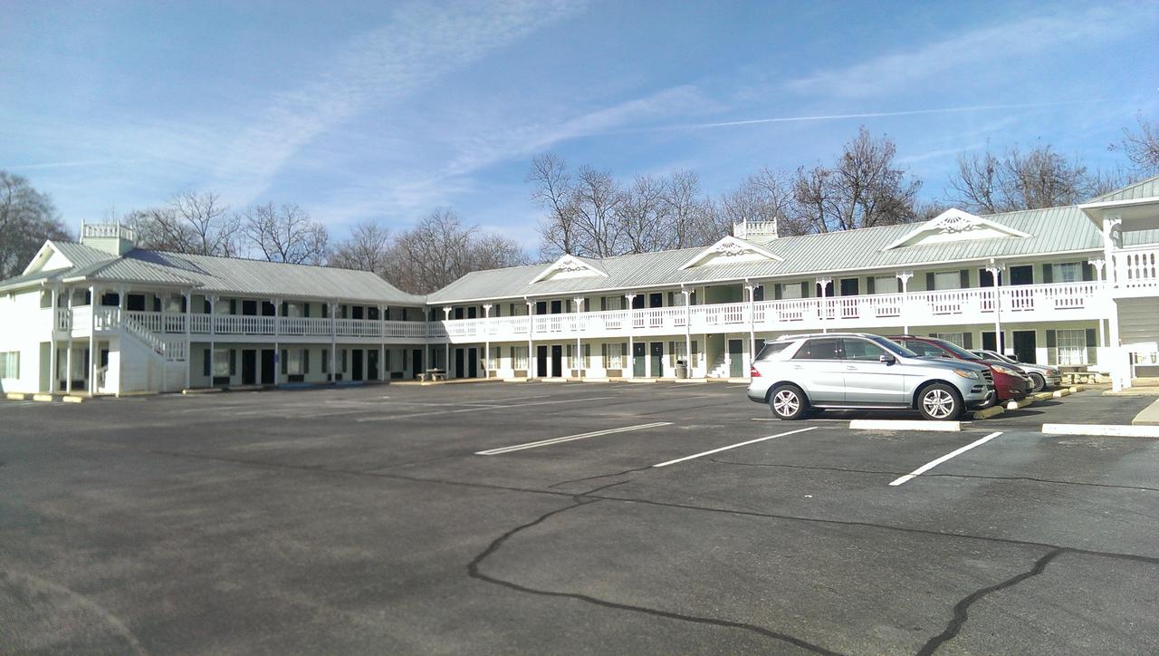 Key West Inn Boaz - thumb 1