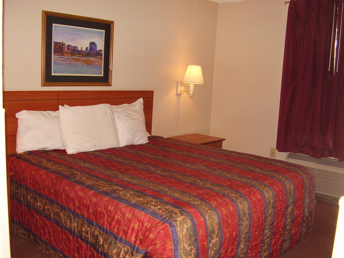 Vacation Inn Phoenix - thumb 1