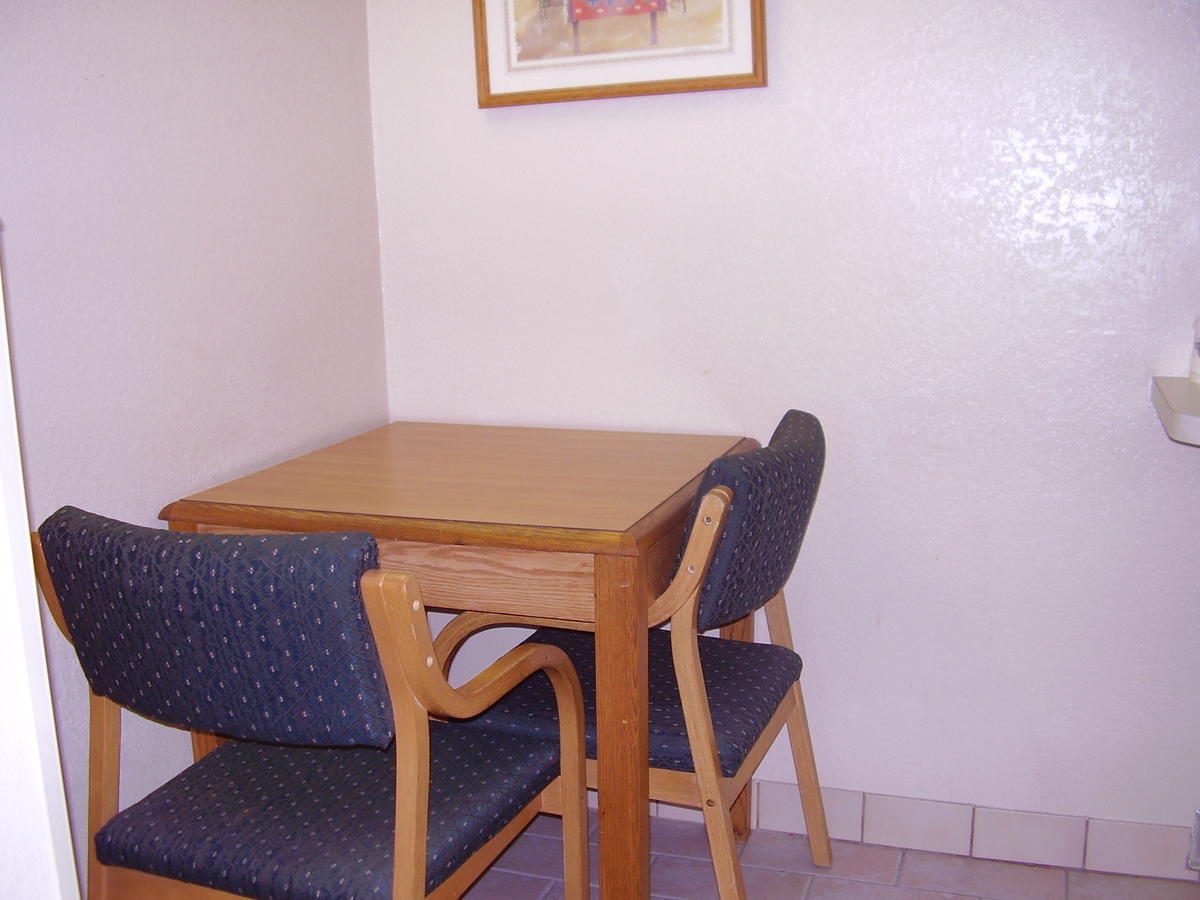 Vacation Inn Phoenix - thumb 9