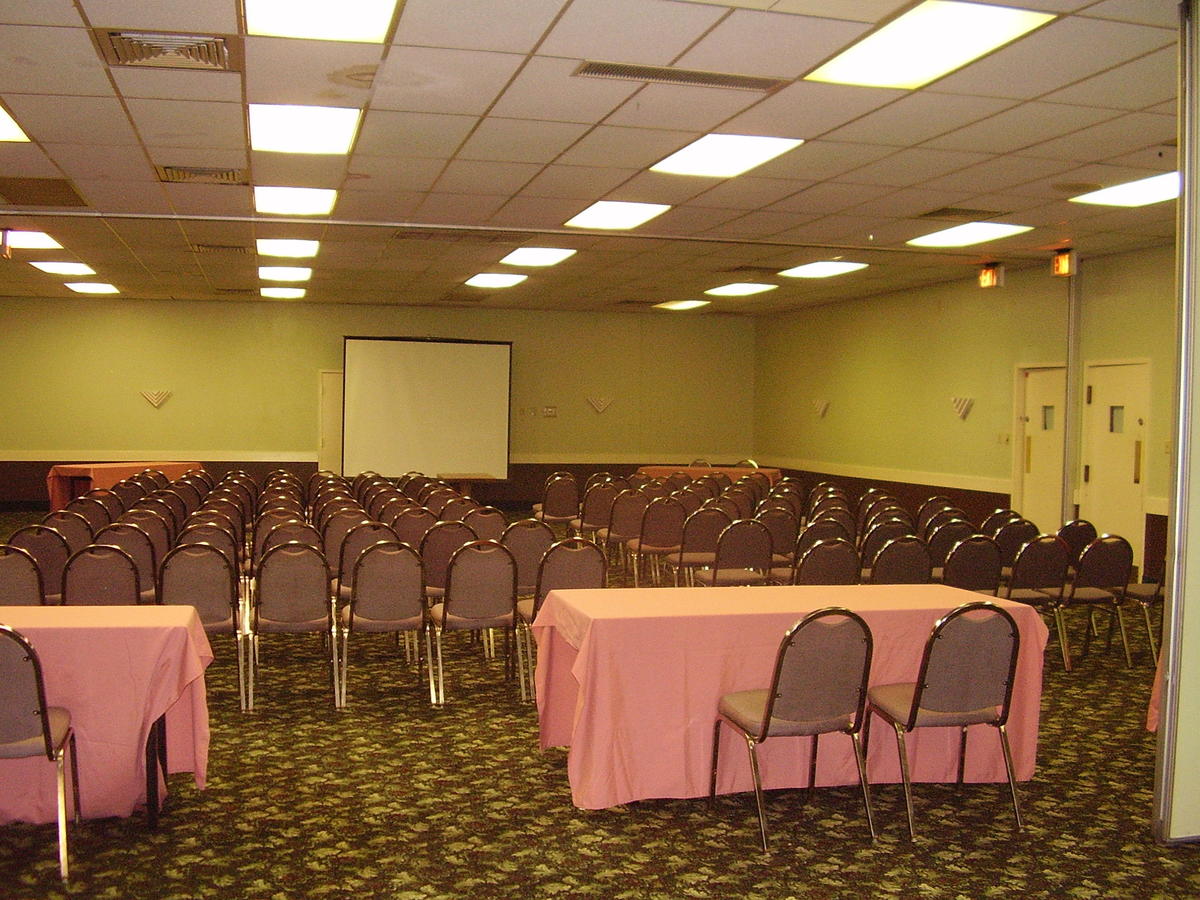 Vacation Inn Phoenix - thumb 16