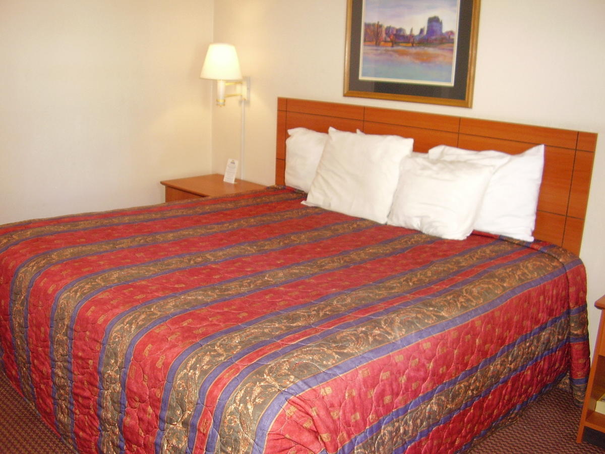 Vacation Inn Phoenix - thumb 8