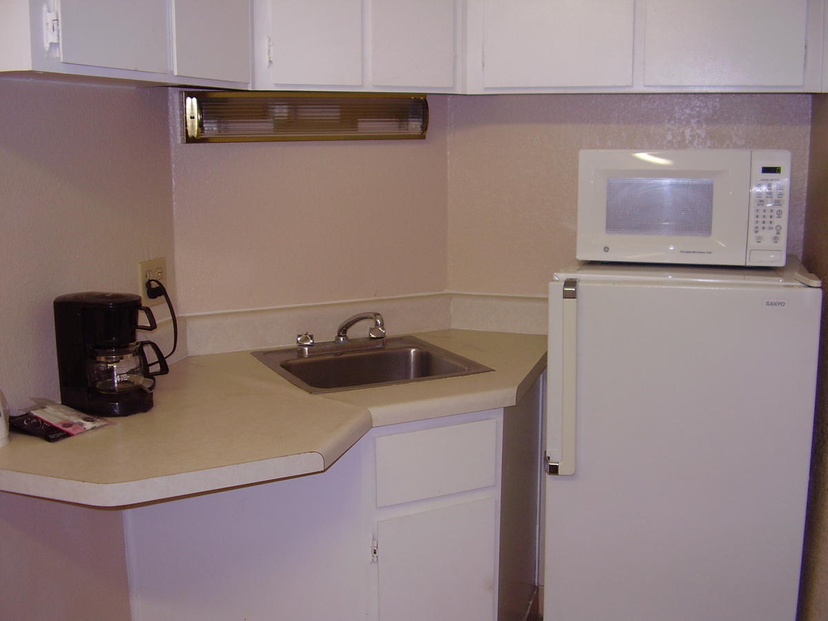 Vacation Inn Phoenix - thumb 3