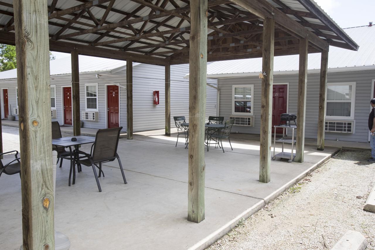 Cottonwood Inn - thumb 2