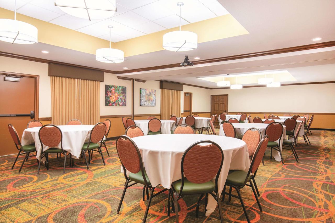 La Quinta By Wyndham Bentonville - thumb 27