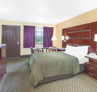 Days Inn by Wyndham Fayetteville - Accommodation New York