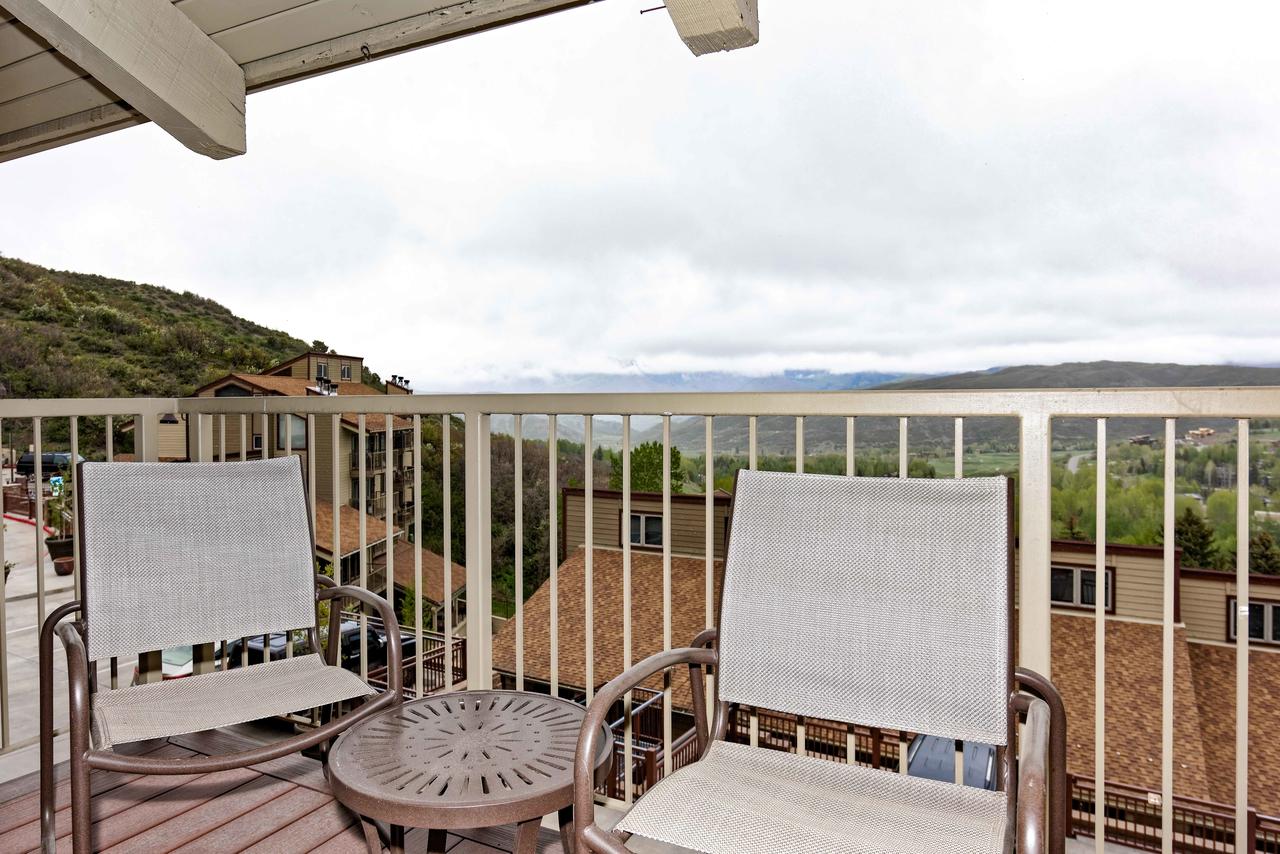 55 Upper Woodbridge Rd Unit F-4 Condo - thumb 9