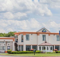 Days Inn by Wyndham Windsor Locks / Bradley Intl Airport - Accommodation New York