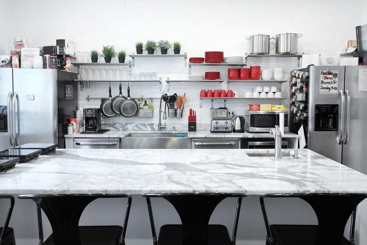 HighRoad Hostel DC - thumb 38