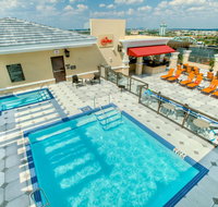 Ramada Plaza Suites Universal Studios - Accommodation New York