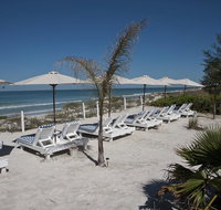 Bungalow Beach Resort - Accommodation New York