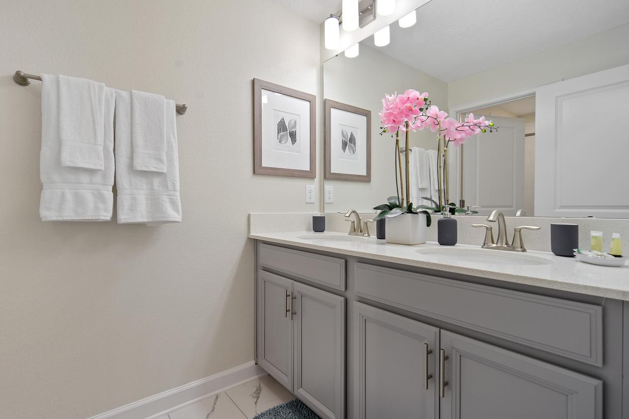 Four Bedroom W/ Pool Close To Disney 1567 - thumb 13