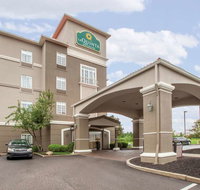 La Quinta Inn  Suites Cincinnati Arpt - Accommodation New York