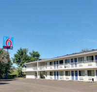 Motel 6 Bismarck - Accommodation New York