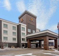 La Quinta Inn  Suites Bismarck - Accommodation New York