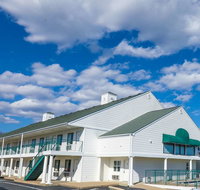 Super 8 by Wyndham Branson - Accommodation New York