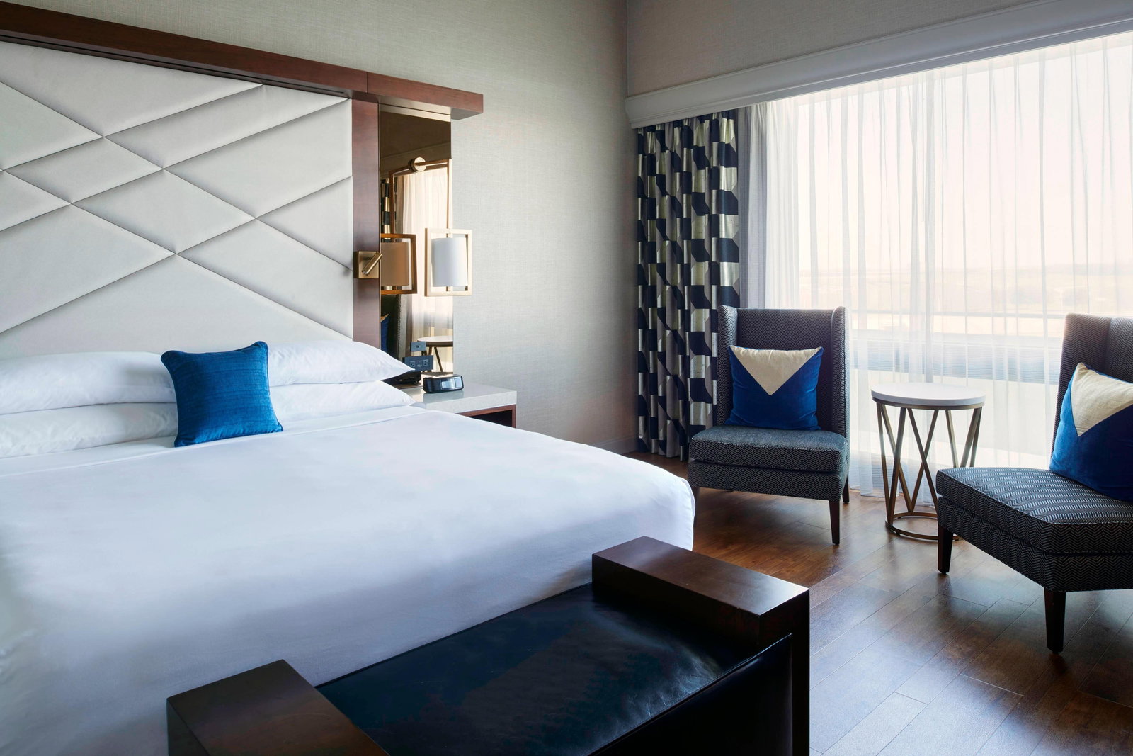 Kansas City Airport Marriott - thumb 12