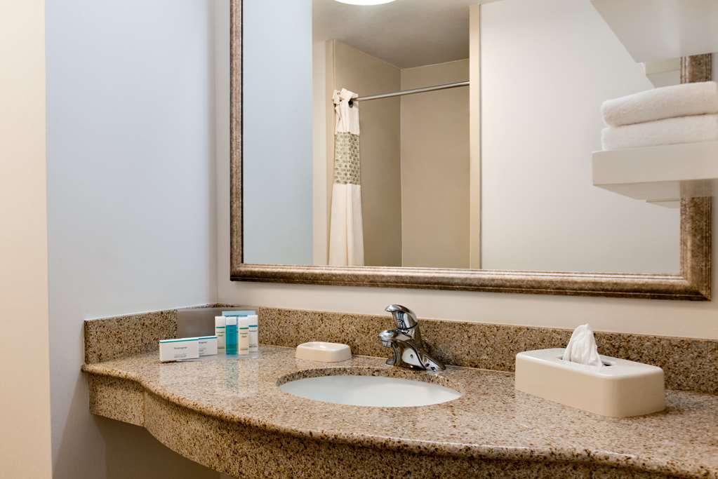 Hampton Inn Gillette - thumb 5