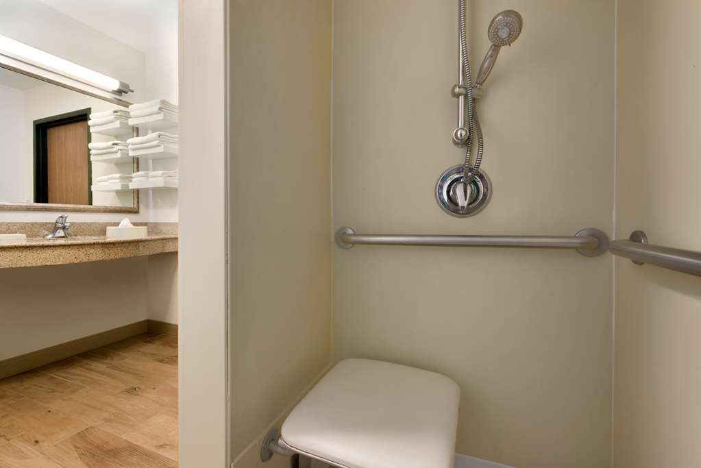 Hampton Inn Gillette - thumb 7