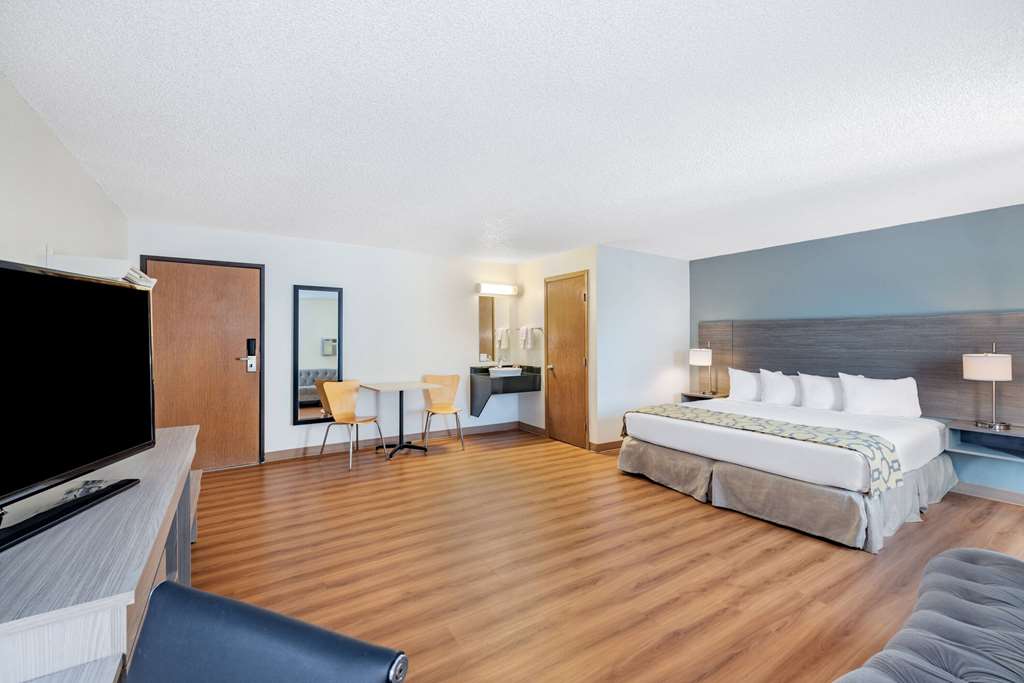 Baymont By Wyndham Gillette - thumb 11