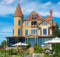 Baker House - Accommodation New York