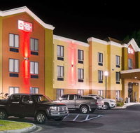 Best Western Plus Richmond Hill Inn - Accommodation New York
