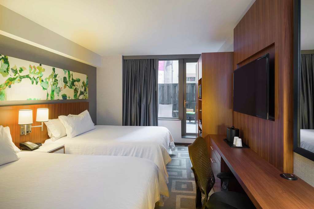 Hilton Garden Inn/Central Park South - thumb 8