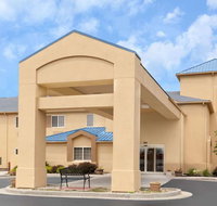 Baymont Inn  Suites Fort Wayne - Accommodation New York
