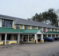 Surrey Inn Hotel - Accommodation New York