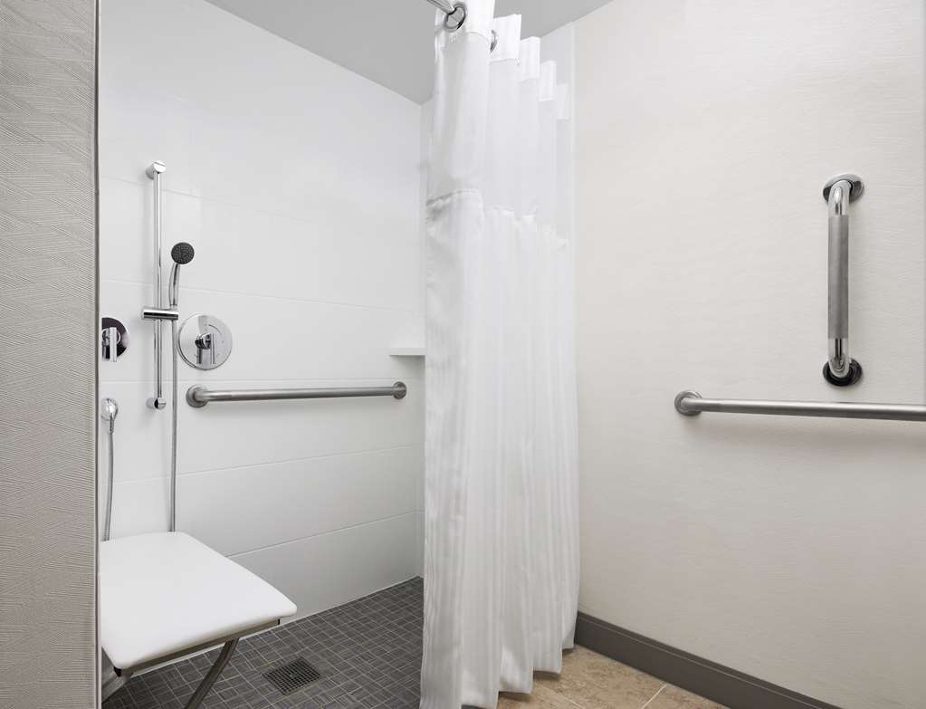 Hilton Garden Inn Providence Airport - thumb 7