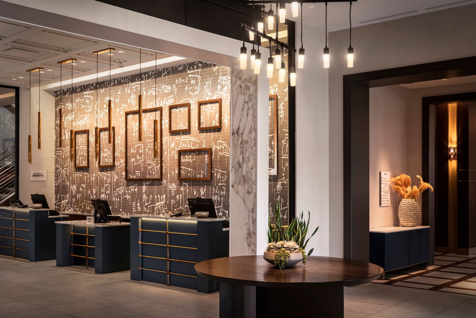 Nashville Marriott-Vanderbilt University - thumb 1