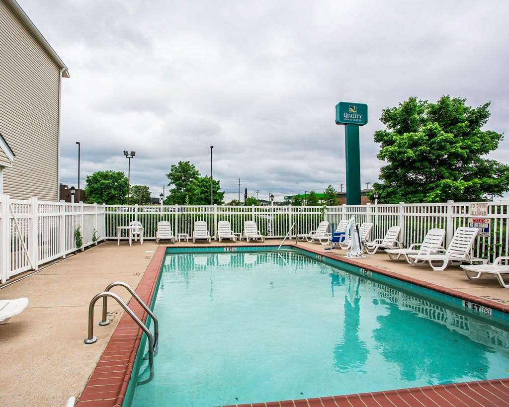 Quality Inn & Suites - thumb 7