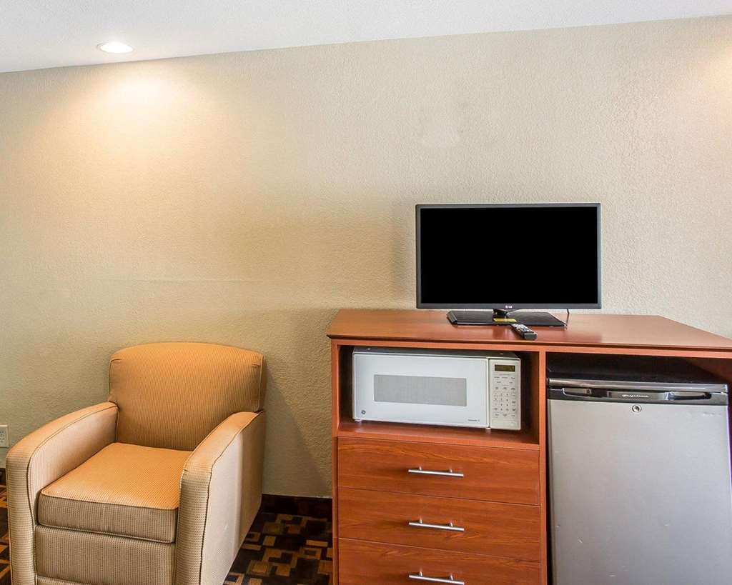 Quality Inn & Suites - thumb 15
