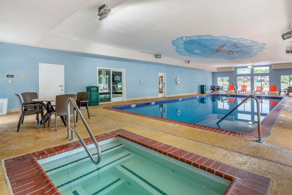 Comfort Suites - thumb 5