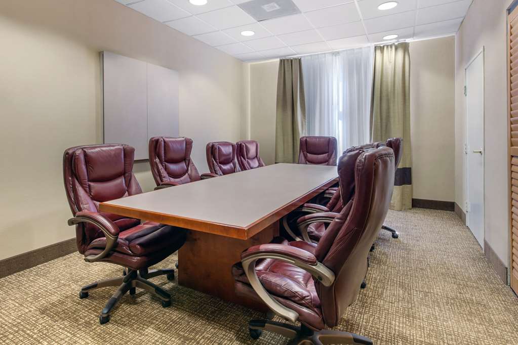 Comfort Inn & Suites - thumb 9