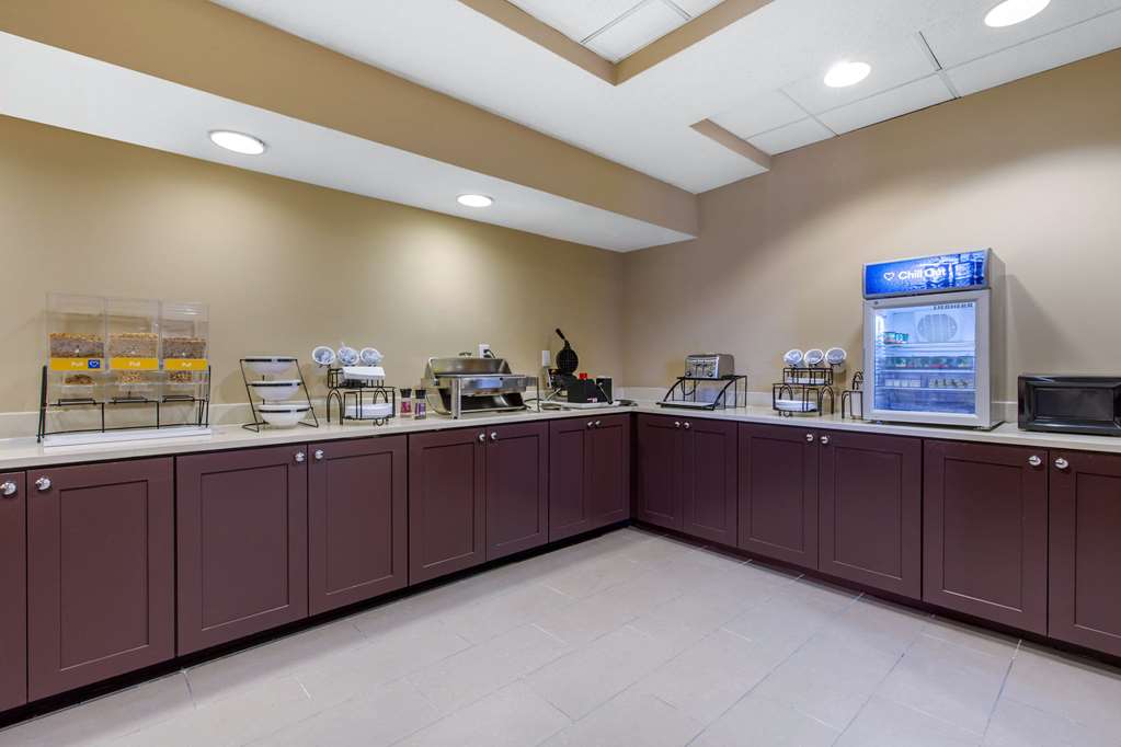 Comfort Inn & Suites - thumb 11