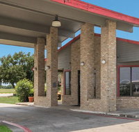 Americas Best Value Inn Lockhart - Accommodation New York