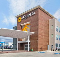 La Quinta Inn  Suites Ponca City - Accommodation New York