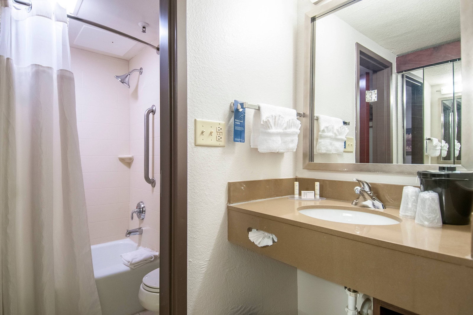 Fairfield Inn & Stes Dallas/Ft Worth Apt - thumb 6