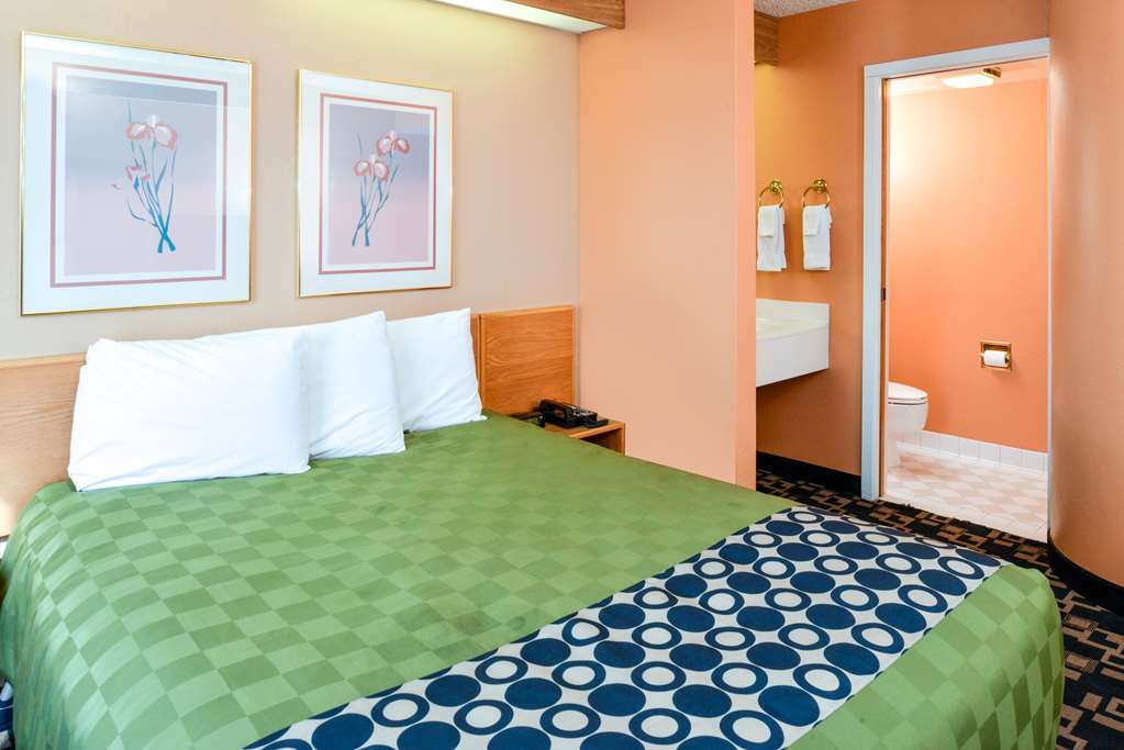 Americas Best Value Inn - thumb 10