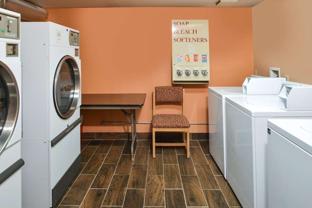 Americas Best Value Inn - thumb 17