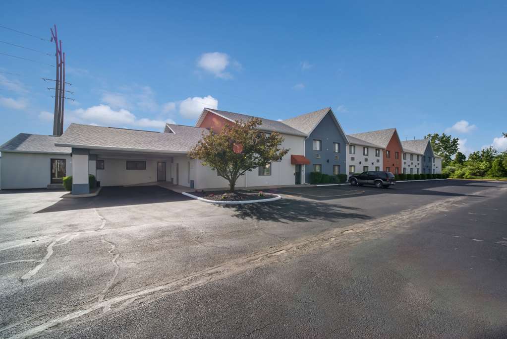 Ramada By Wyndham Effingham - thumb 0