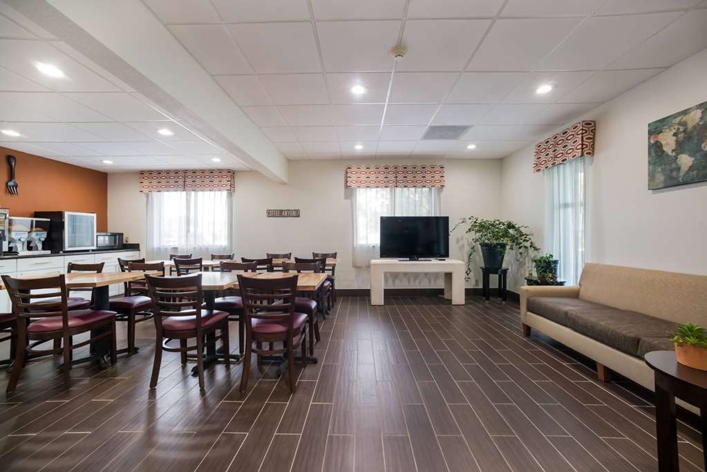 Ramada By Wyndham Effingham - thumb 15