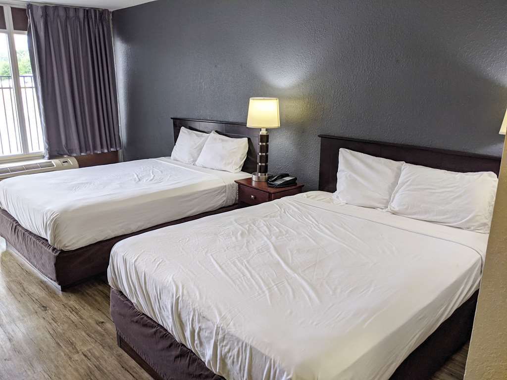 Studio 6 Effingham IL - thumb 7