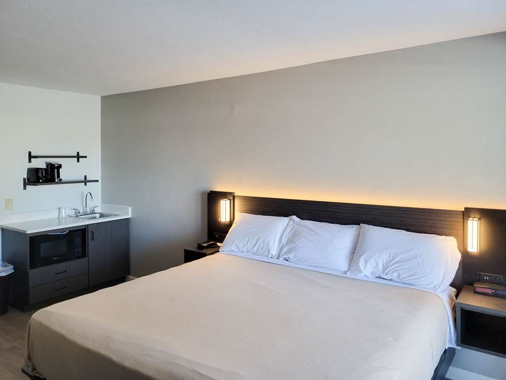 Studio 6 Effingham IL - thumb 11