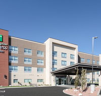 Holiday Inn Express  Suites Ely - Accommodation New York