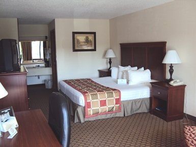 Great Smokies Inn - thumb 0