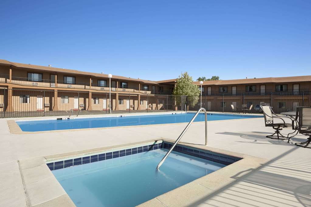 Days Inn Cortez - thumb 9