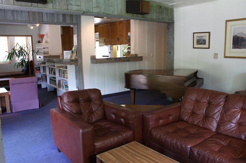 The St Moritz Lodge & Condominiums - thumb 5
