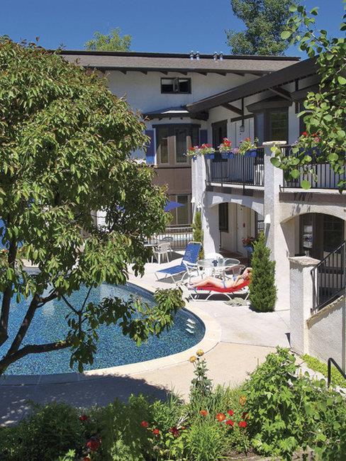 The St Moritz Lodge & Condominiums - thumb 12